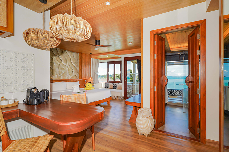 Sinae Phuket Luxury Hotel