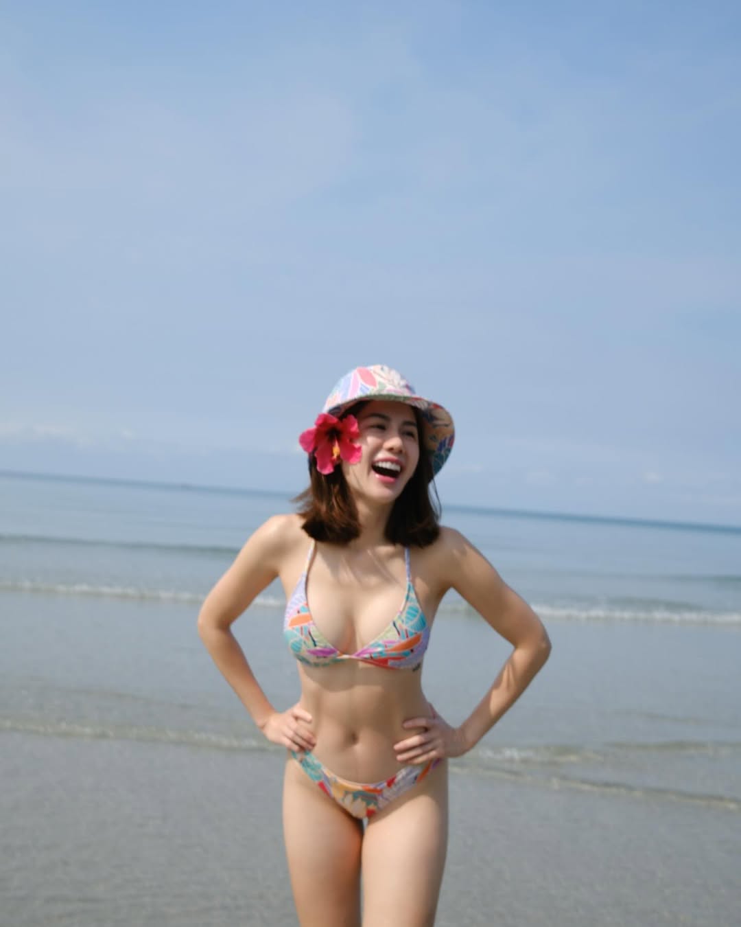 พลอย ภัทรากร ส่งตรงความแซ่บจากบาหลี