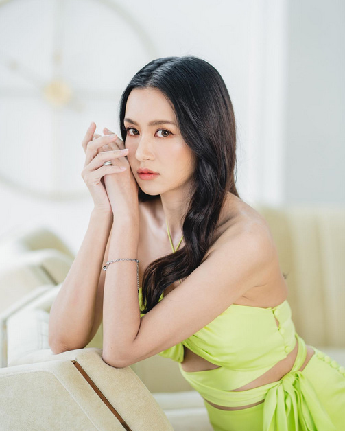 เบนซ์ ปุณยาพร ประวัติ