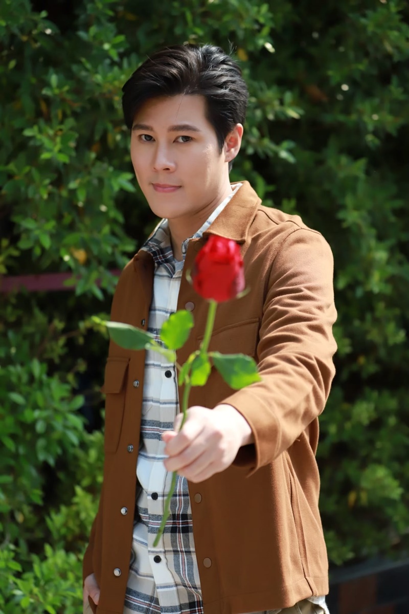 พยัคฆ์ร้ายนายกุหลาบ