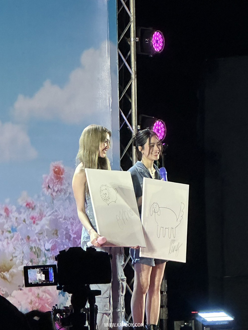 บรรยากาศแห่งความสุข หลิง ออม 