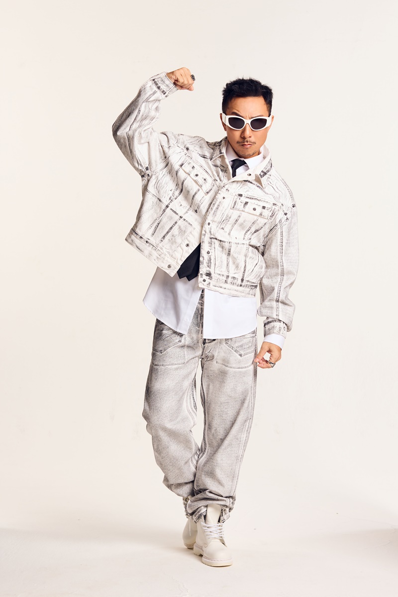 นั่งเล 5 line up