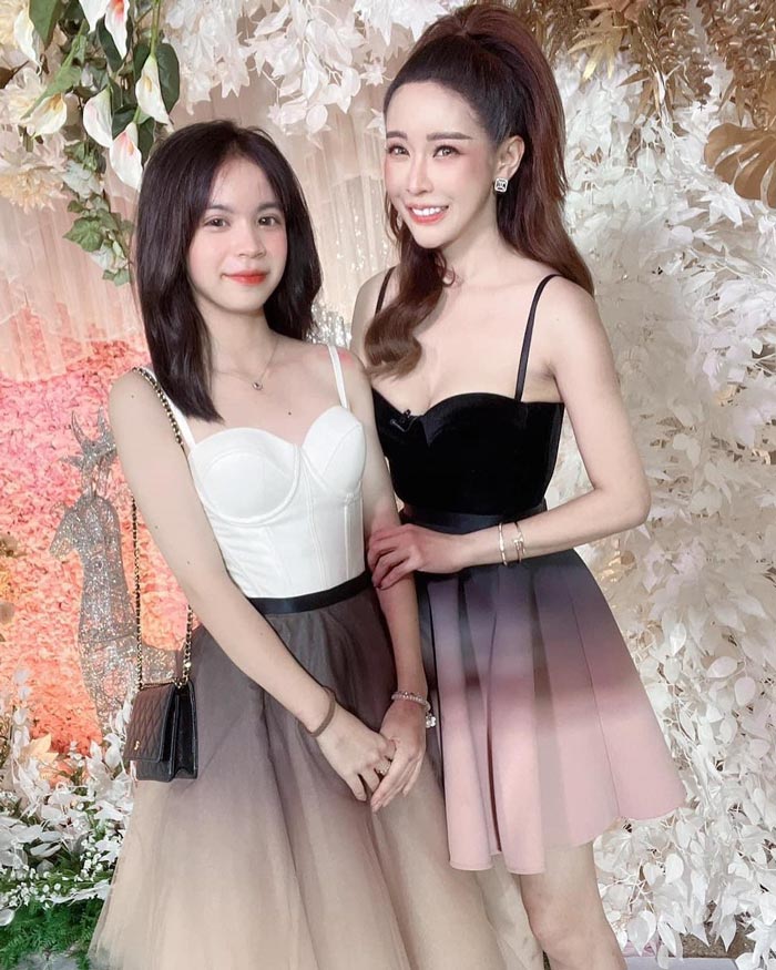 ออฟฟี่ แม็กซิม น้องแตงโม