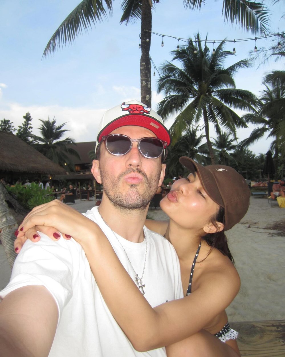 น้ำตาล ชลิตา ควงแฟนฝรั่งเที่ยวทะเล ทั้งหวานทั้งแซ่บ