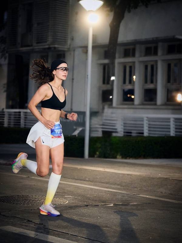 แอน ทองประสม อวดภาพวิ่งกับ เจมส์ จิรายุ