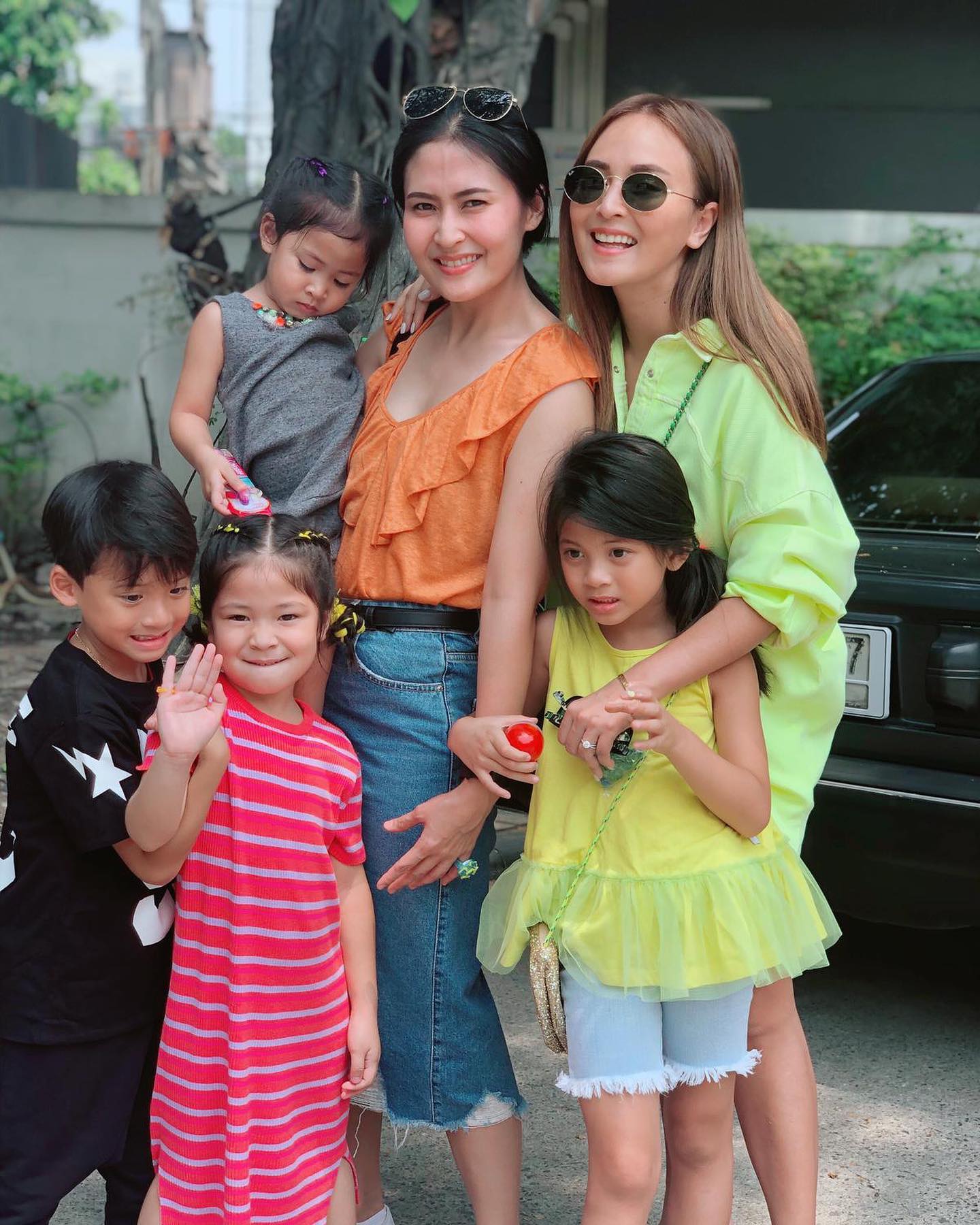  นานา ไรบีนา