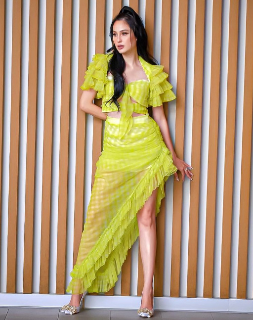 ขวัญ อุษามณี