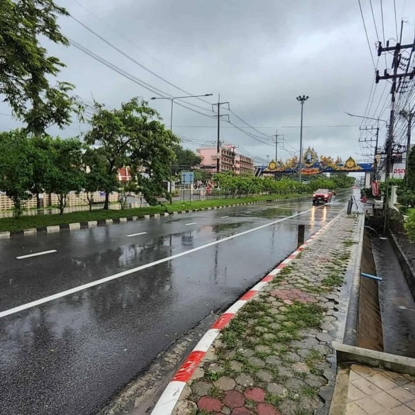 ยุ้ย จิรนันท์ เปิดคอนโดให้พักฟรี ช่วยน้ำท่วมหาดใหญ่