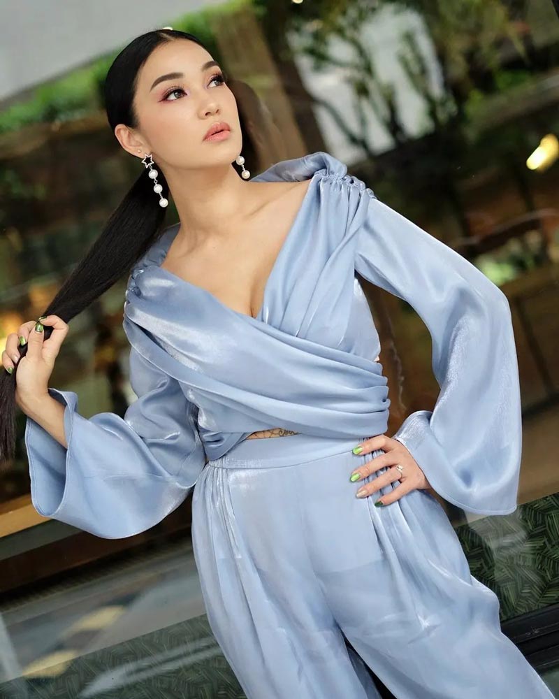 ชมพู่ ก่อนบ่าย