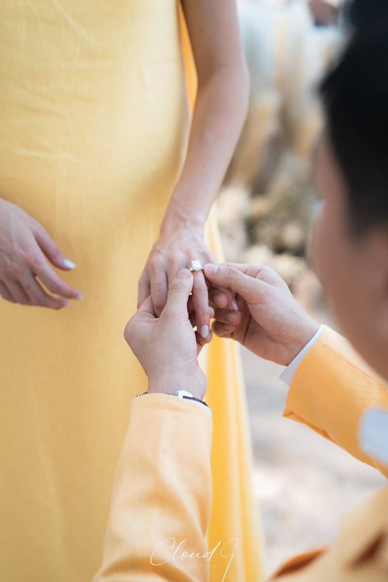 จิ๊บ ปกฉัตร แฟนหนุ่มเซอไพรส์ขอแต่งงาน