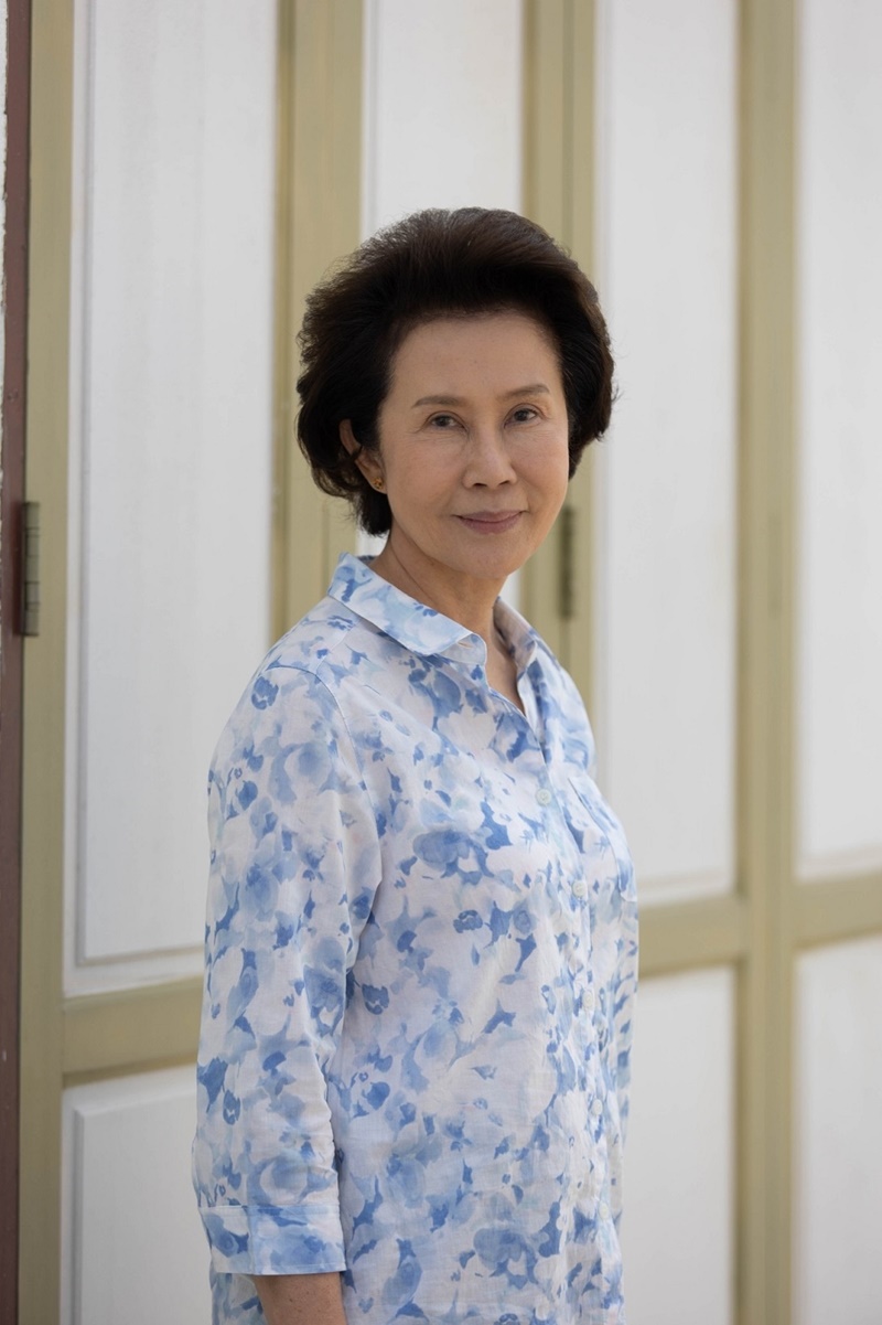 ใต้หล้า