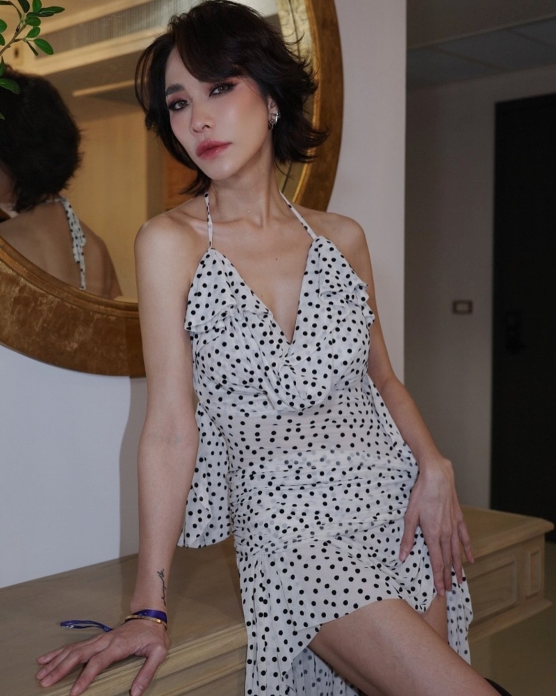 พลอย เฌอมาลย์