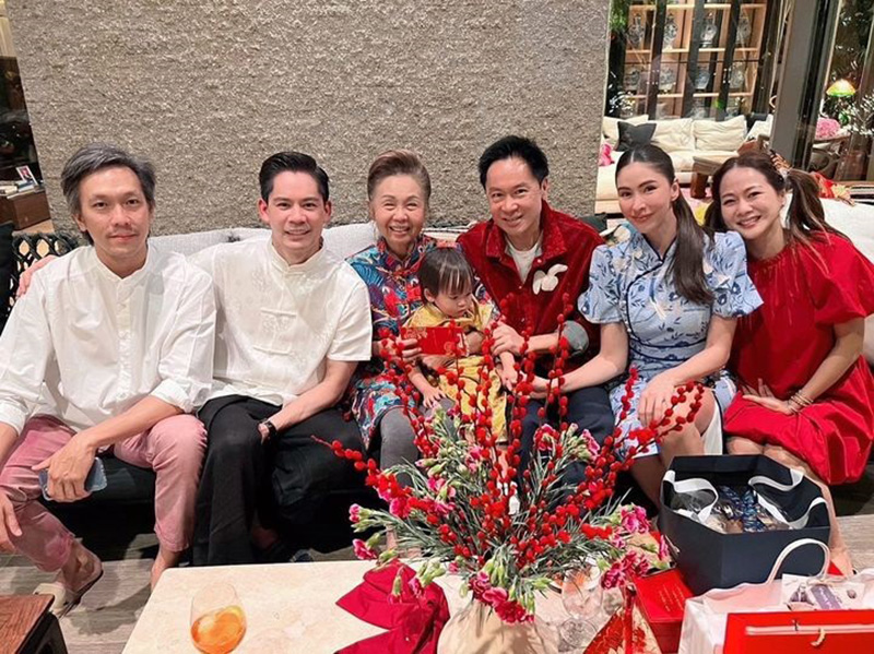 กรณ์ ศรีริต้า พาลูกฉลองตรุษจีนพร้อมหน้า ครอบครัว ณรงค์เดช 