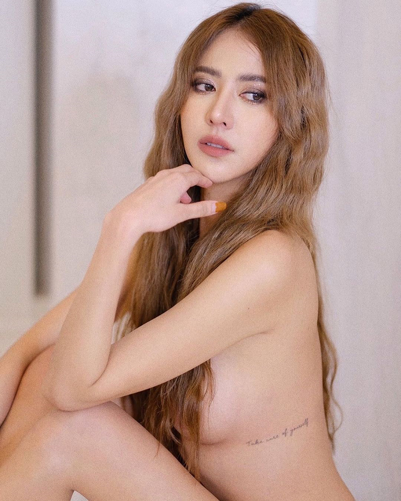 นางแบบ nude thai น้ำหวาน The Face เปลือยอก โชว์รอยสักร้อนฉ่า ชัดเต็มตาแบบไม่ต้องซูม