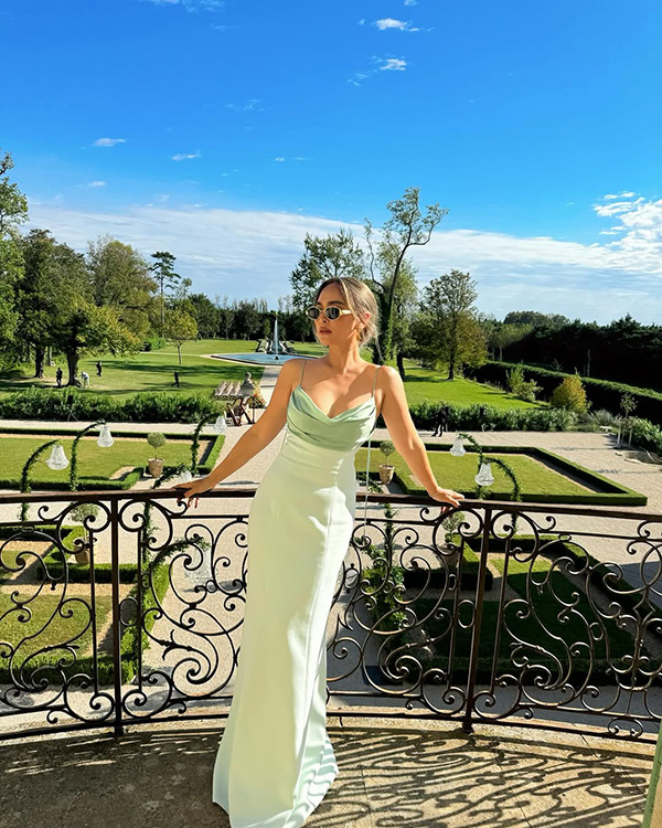 นานา ไรบีนา ประวัติ