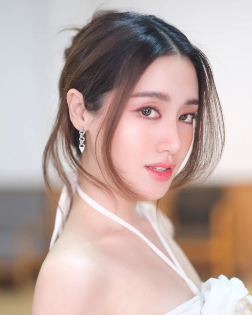 พิม พิมประภา ประวัติ