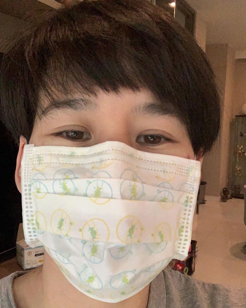บุ้ง สะธี