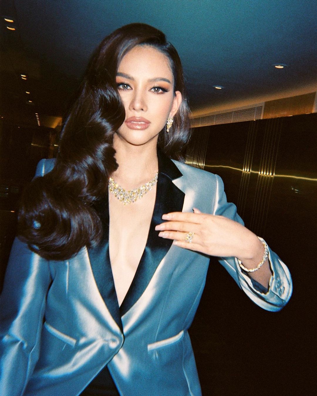 แอนนา เสืองามเอี่ยม