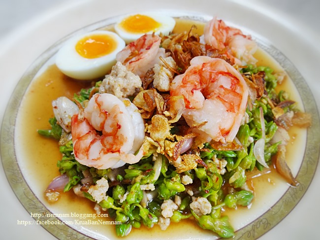 ยำกุ้งสด