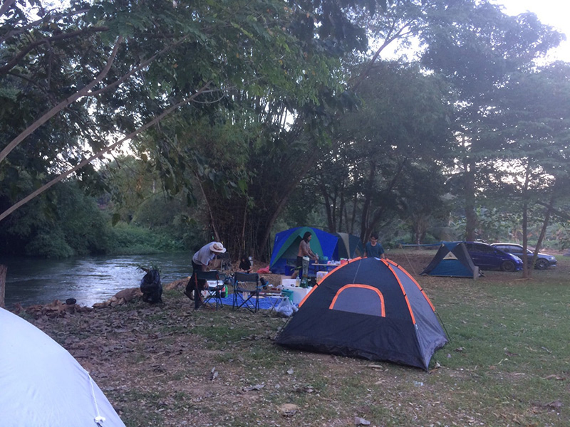 ลานกางเต็นท์