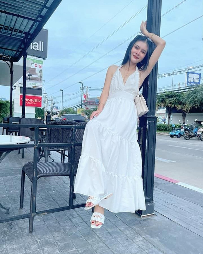 เอ๋ มิรา