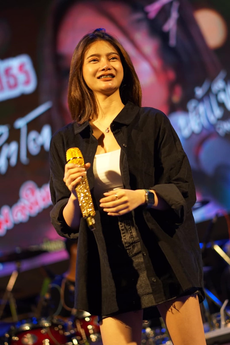 น้ำแข็ง ทิพวรรณ