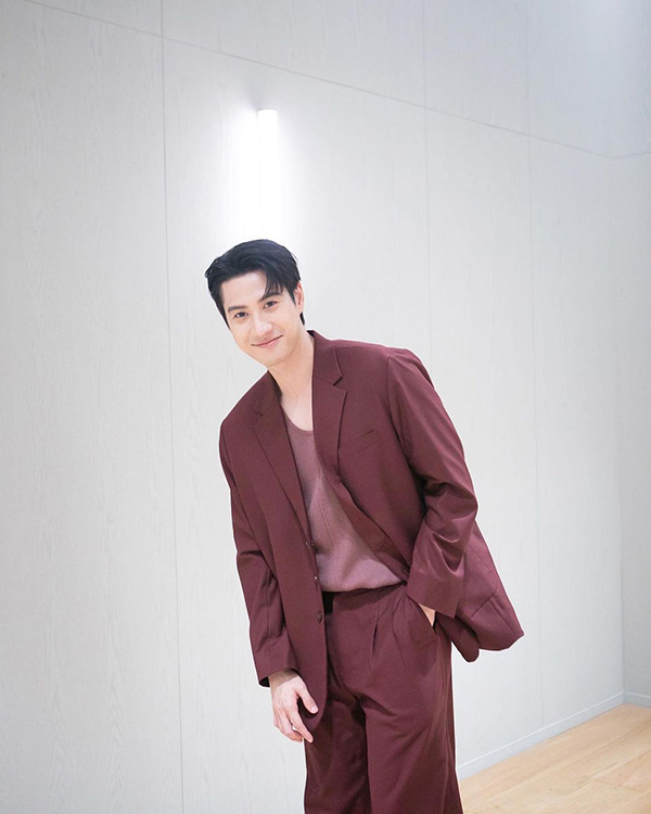 ไบร์ท รพีพงศ์