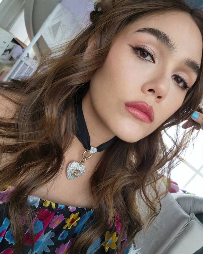 ชมพู่ อารยา