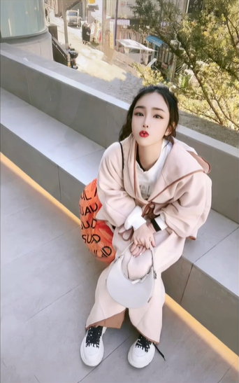 ปอย พรรธน์ชญมน เจ้าของเรื่องเล่ามาแรงในเดอะโกสต์