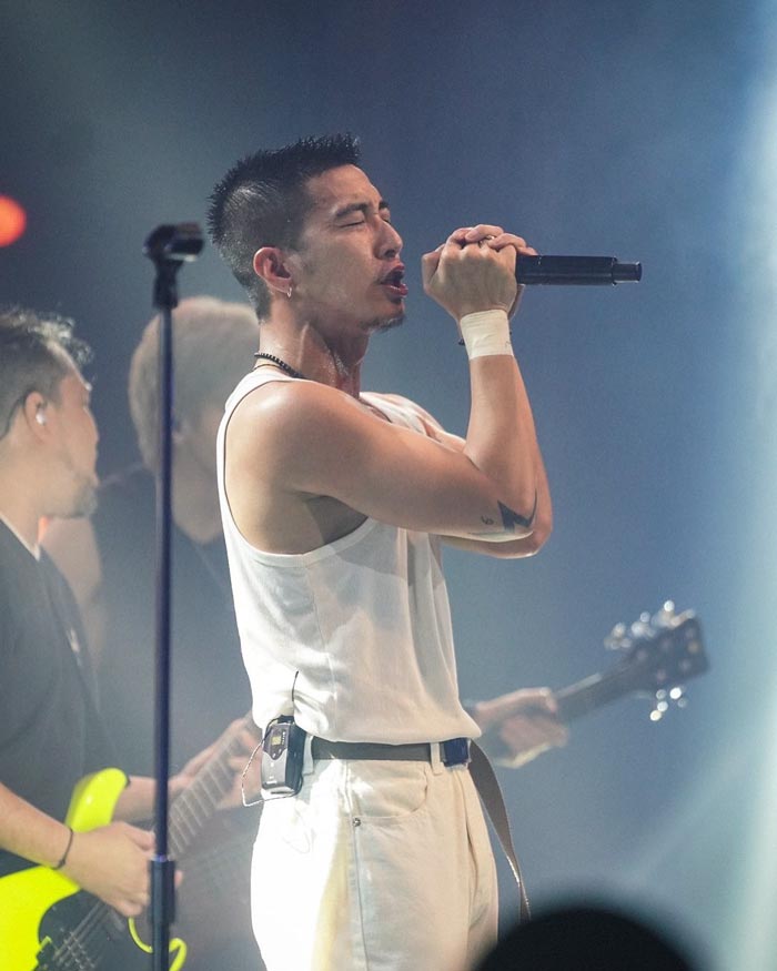 โตโน่ ภาคิน จัด World Tour