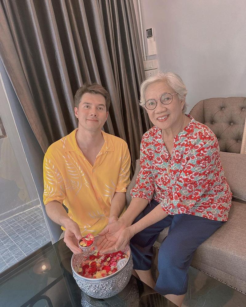 มิกค์ ทองระย้า 