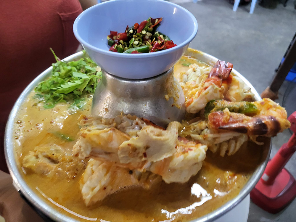 ต้มยำกุ้ง ร้านอี๊ด กุ้งเผาคลองมอญ