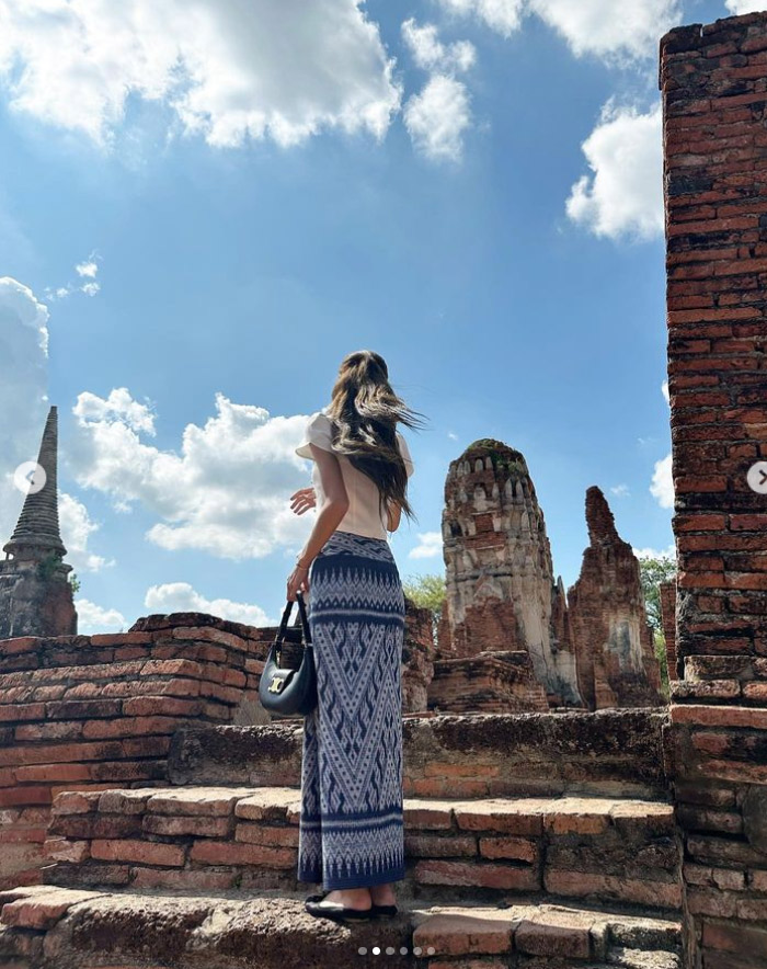 ลิซ่า ใส่ชุดไทย