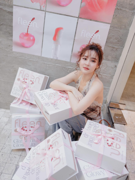 ออม สุชาร์