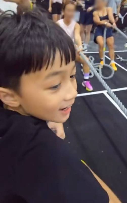 ชมพู่ ลงแข่ง HYROX