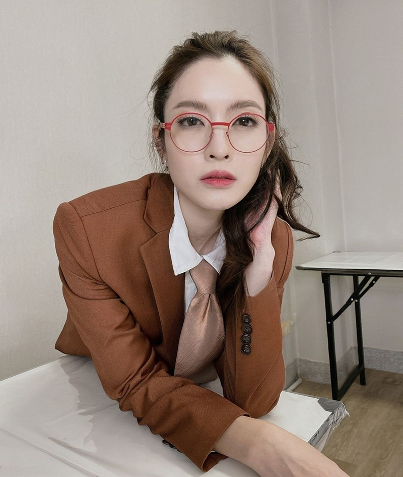 แอฟ ทักษอร