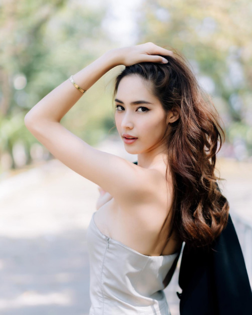 ใบหม่อน กิตติยา ประวัติ