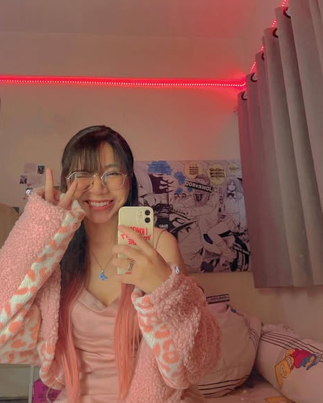 เปิดประวัติ โมนิซึกะพาเพลิน อินฟลูฯ สายรีวิว อดีตแฟน บอส แดนเซอร์ลำไย