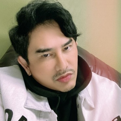 พชร์ อานนท์