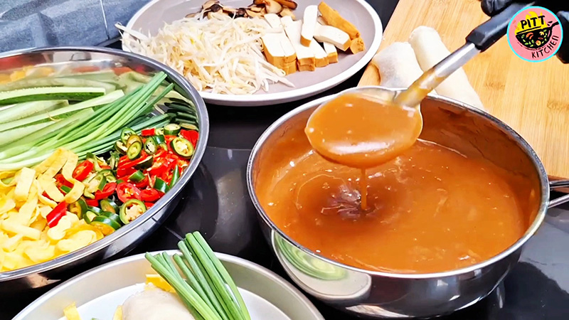 ปอเปี๊ยะสด น้ำจิ้มสูตรโบราณ