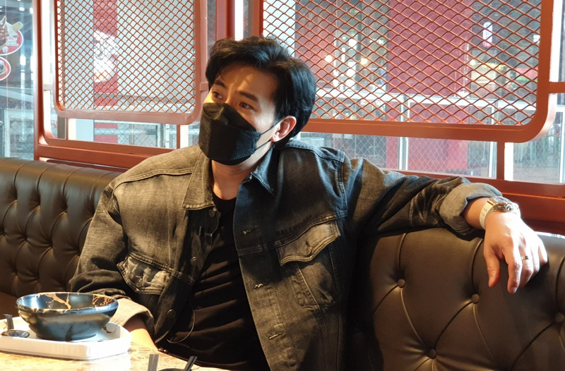 หนุ่ม กรรชัย