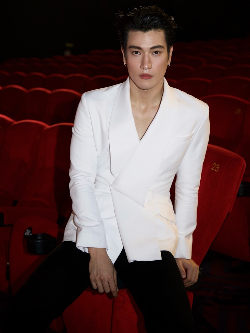 อิน จักราสินธุ์ ผลงาน