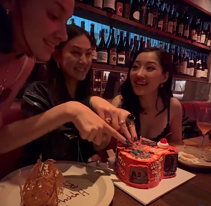 มิ้วกี้ ไปรยา เซอร์ไพรส์วันเกิด คลอดีน ชาวเน็ตจับตาคู่นี้ยังไง