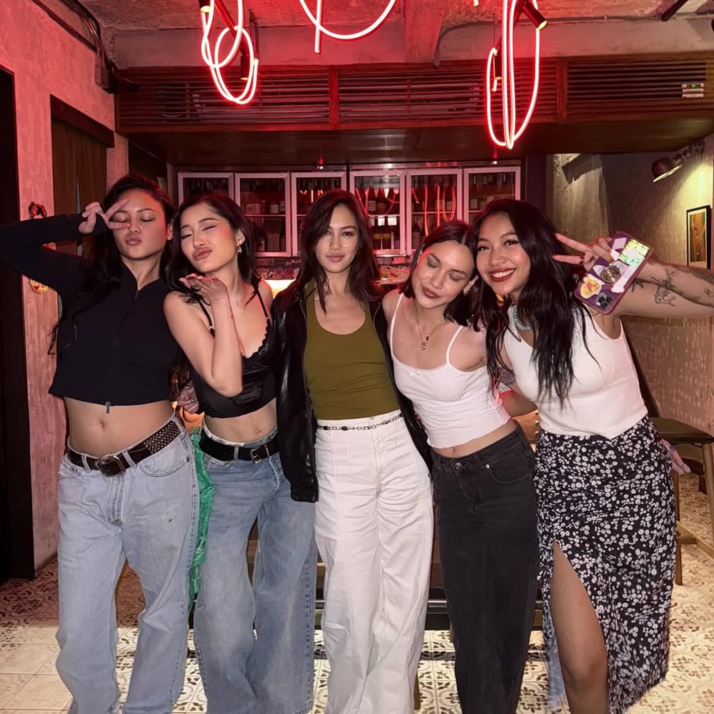 มิ้วกี้ ไปรยา เซอร์ไพรส์วันเกิด คลอดีน ชาวเน็ตจับตาคู่นี้ยังไง