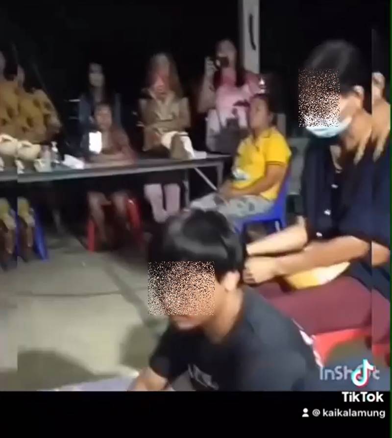  ไก่ กะละมัง