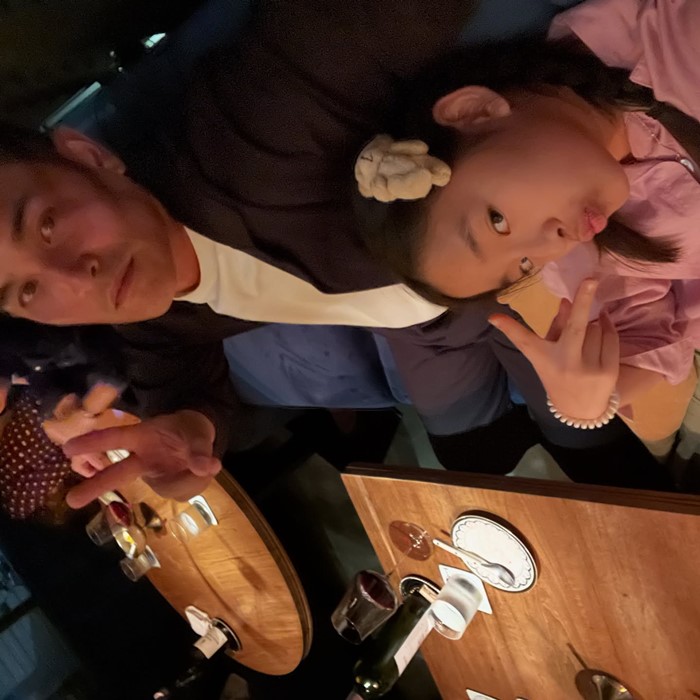 สงกรานต์ เตชะณรงค์ อวดโมเมนต์อบอุ่นใจ ดินเนอร์วันพ่อ