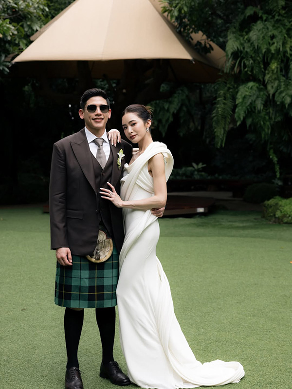 ภาพมายด์ ลภัสลัล  พาย สุนิษฐ์  ในงานหมั้น