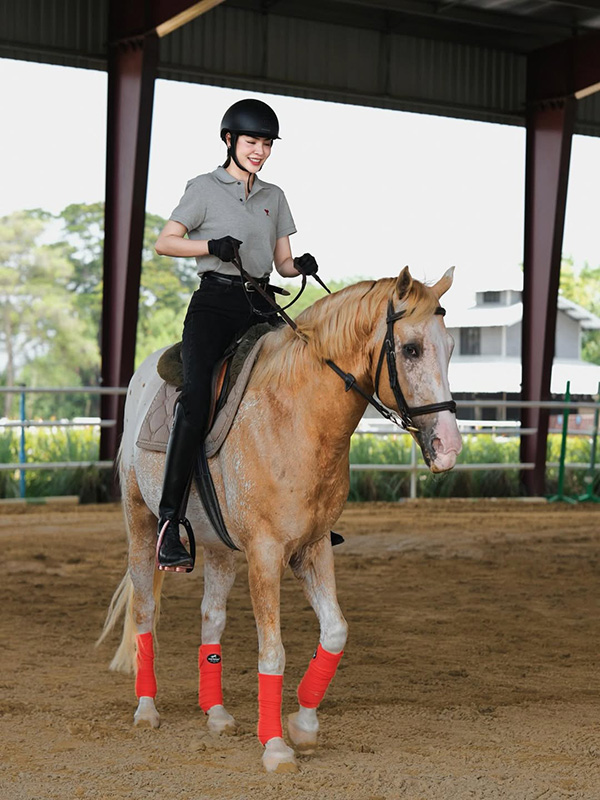 ฝ้าย พีรญา