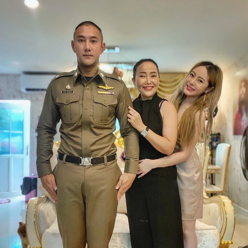 นาย ณภัทร 