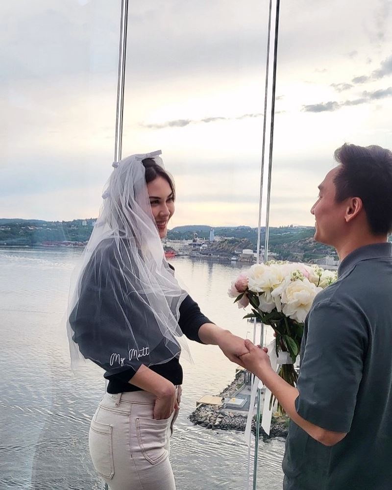 แมท ภีรนีย์ 